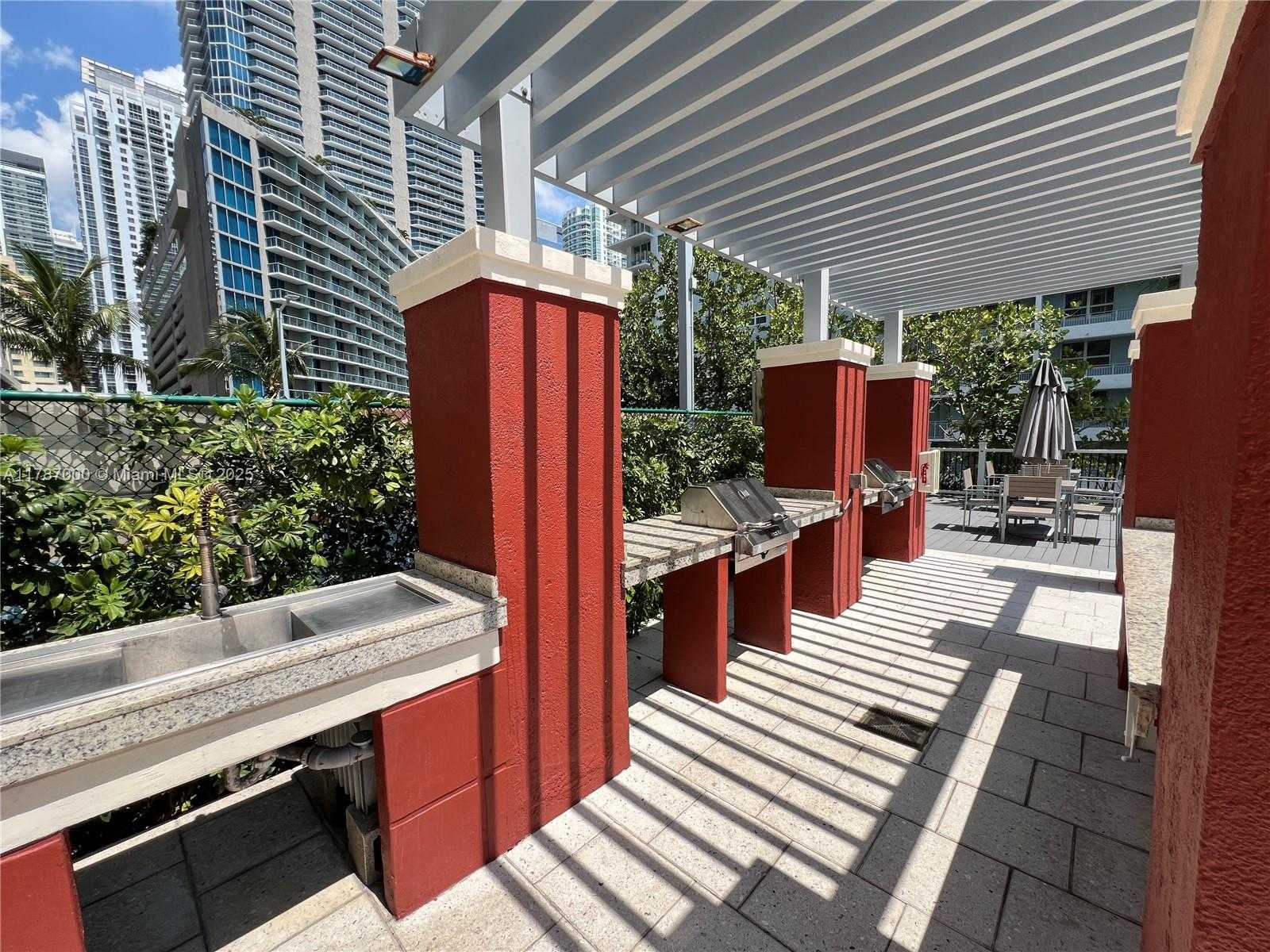 Small Image of 1155 BRICKELL BAY DR #2701, Miami Number 28