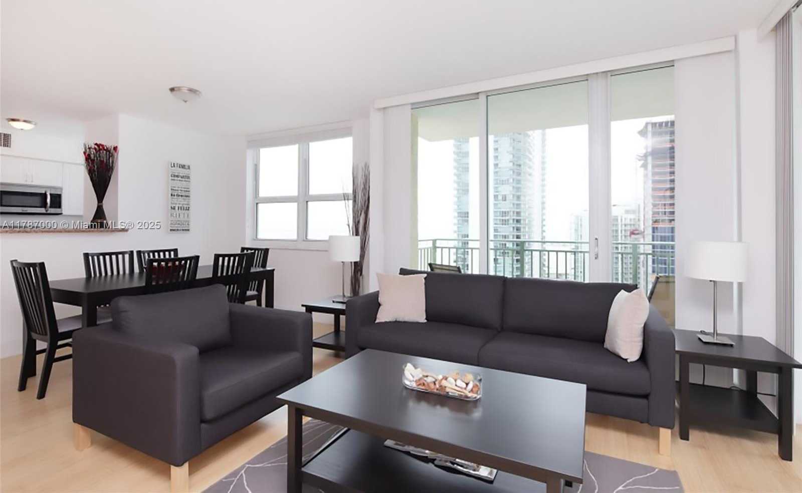 Small Image of 1155 BRICKELL BAY DR #2701, Miami Number 3