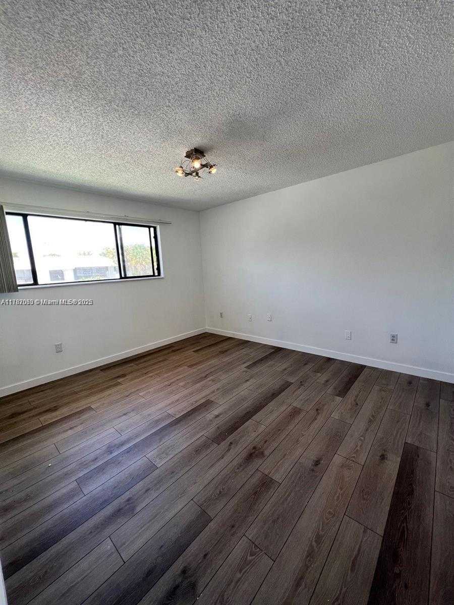 Small Image of 9715 HAMMOCKS BLVD #203, Miami Number 17