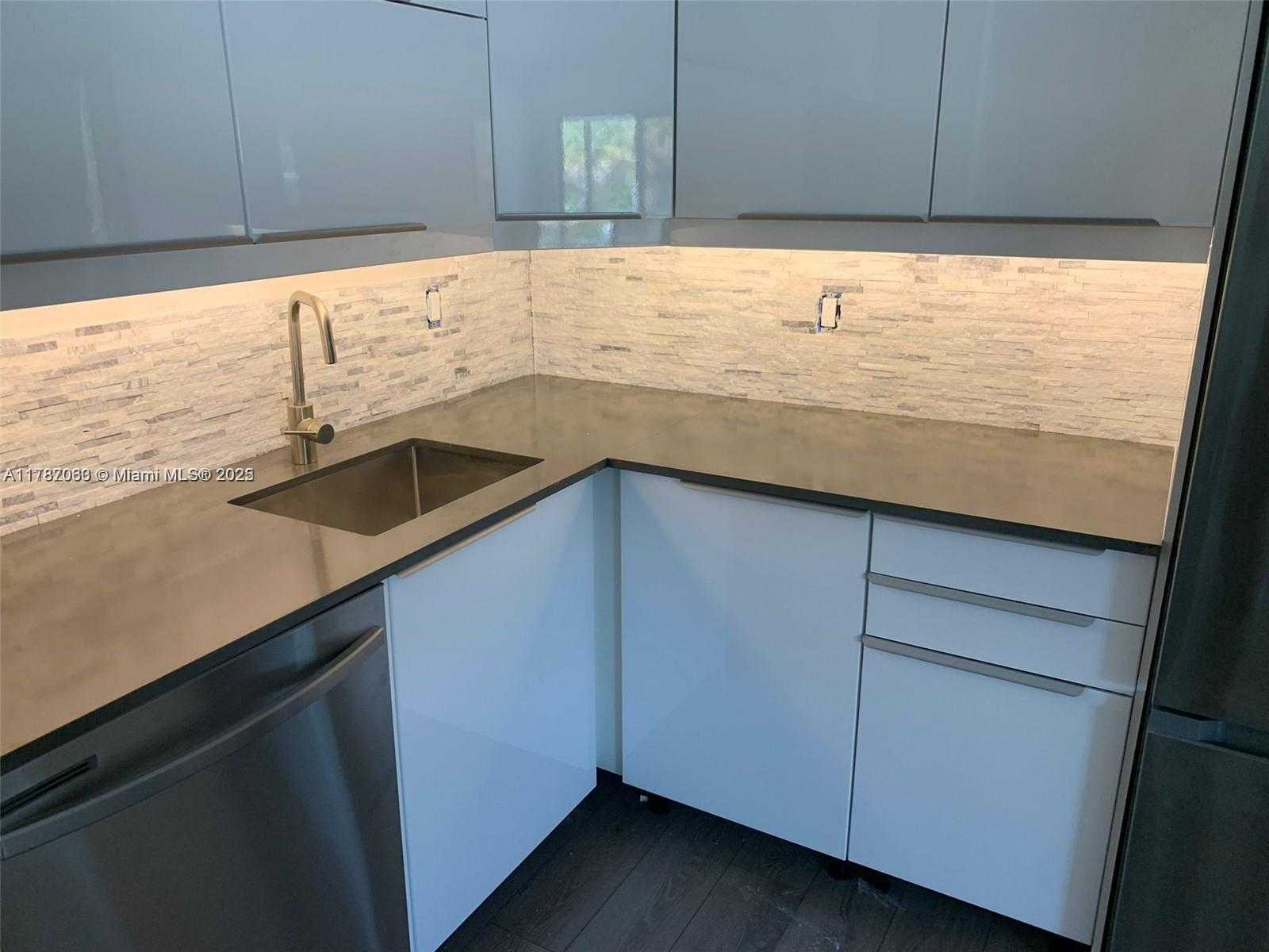 Small Image of 9715 HAMMOCKS BLVD #203, Miami Number 2