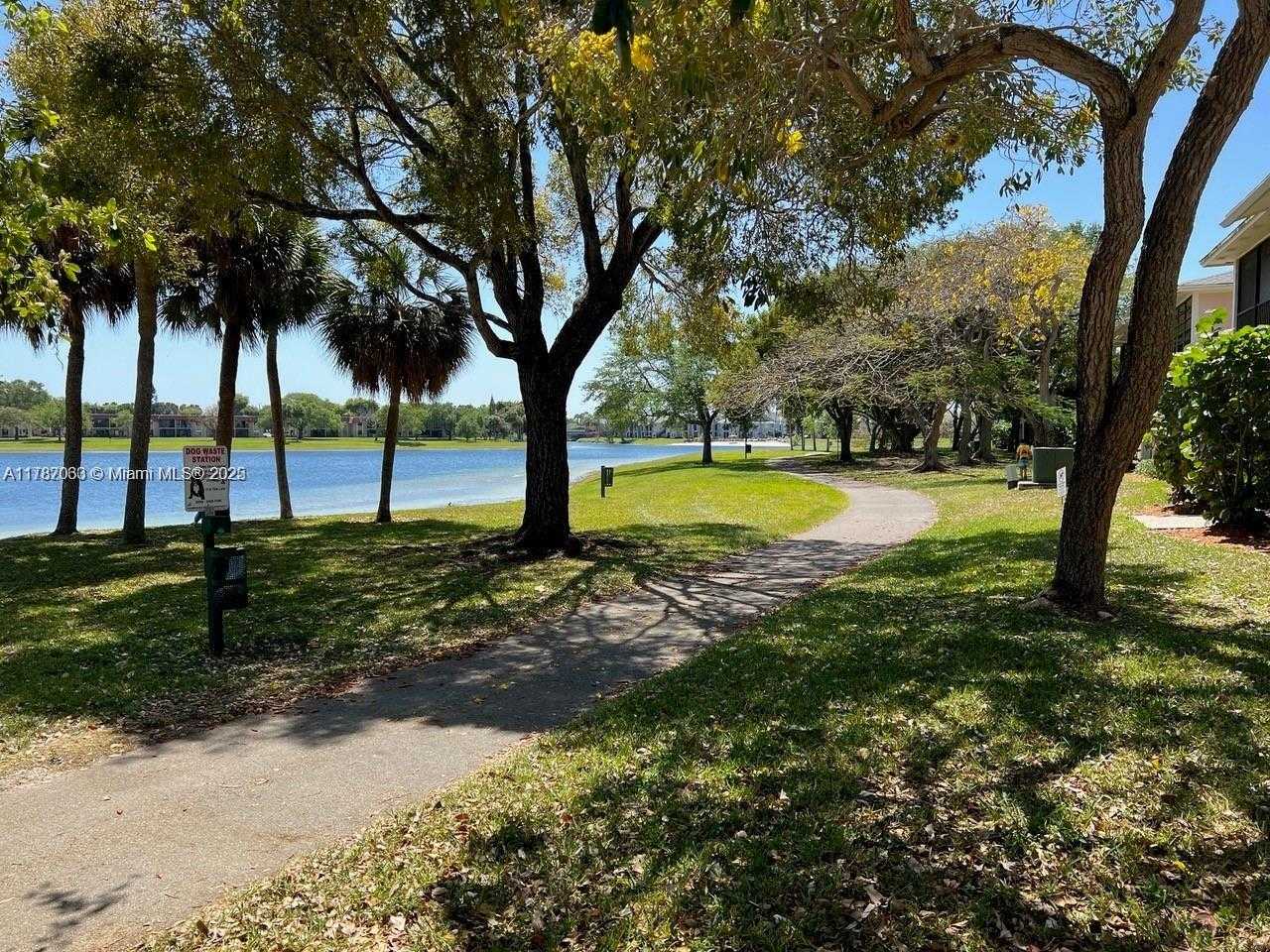 Small Image of 9715 HAMMOCKS BLVD #203, Miami Number 20