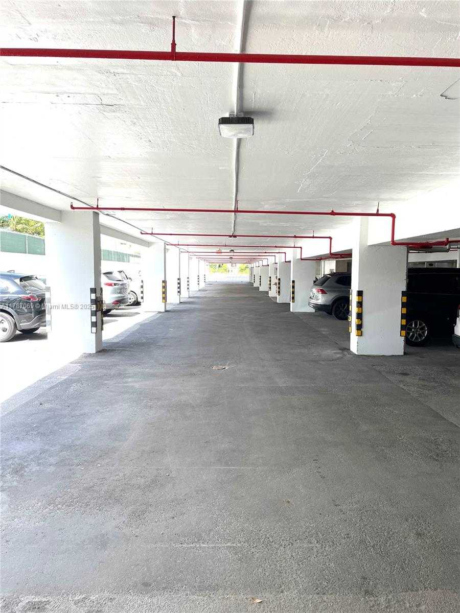 Small Image of 9195 COLLINS AVE #1012, Surfside Number 20