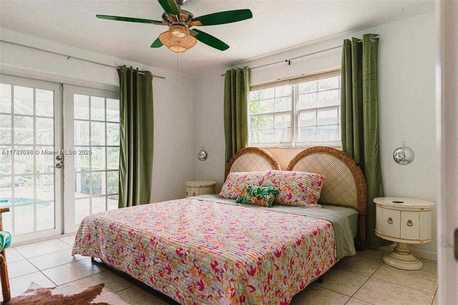Small Image of 809 SOUTH EAST 14TH DR, Deerfield Beach Number 13