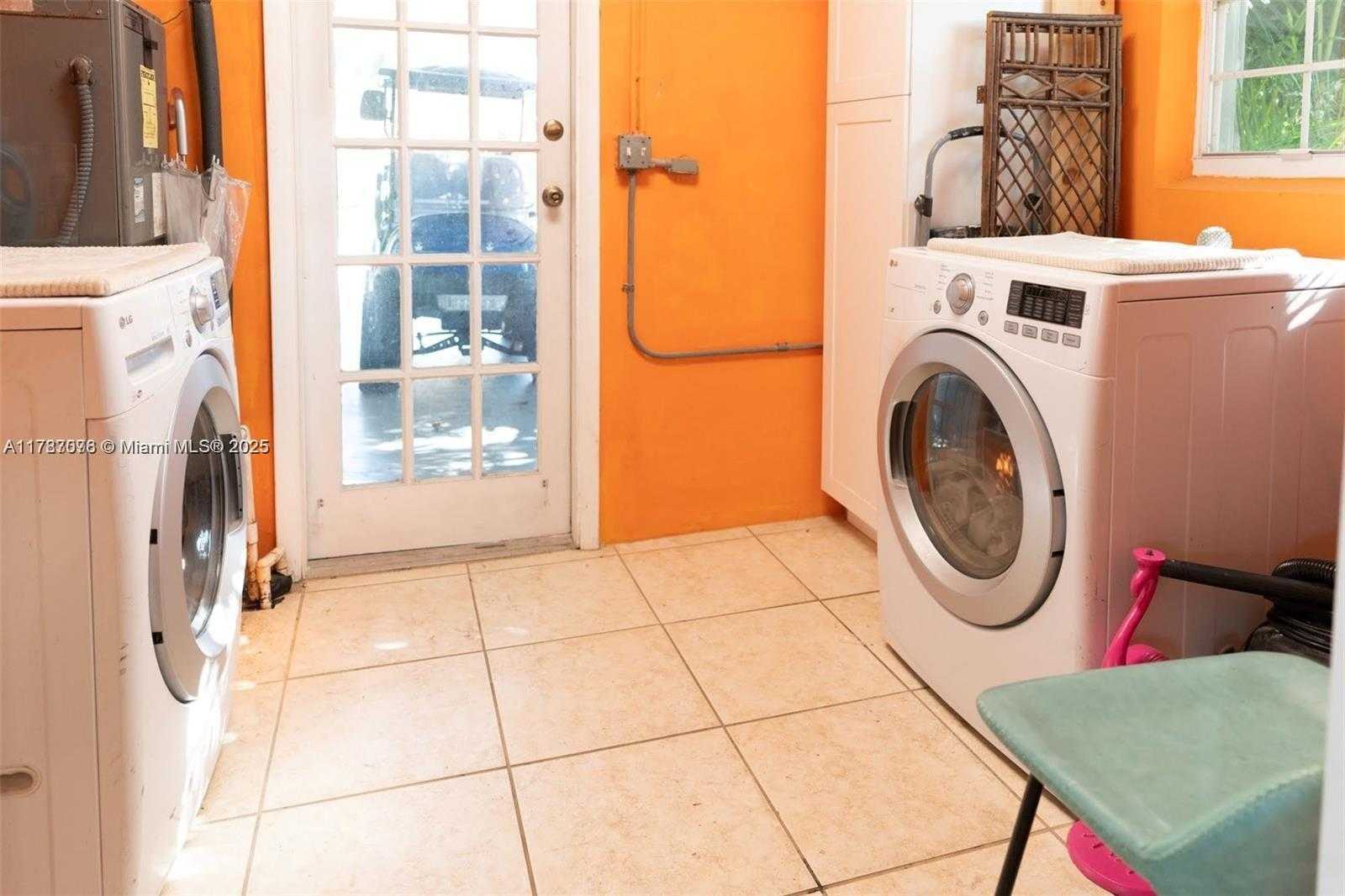 Small Image of 809 SOUTH EAST 14TH DR, Deerfield Beach Number 23