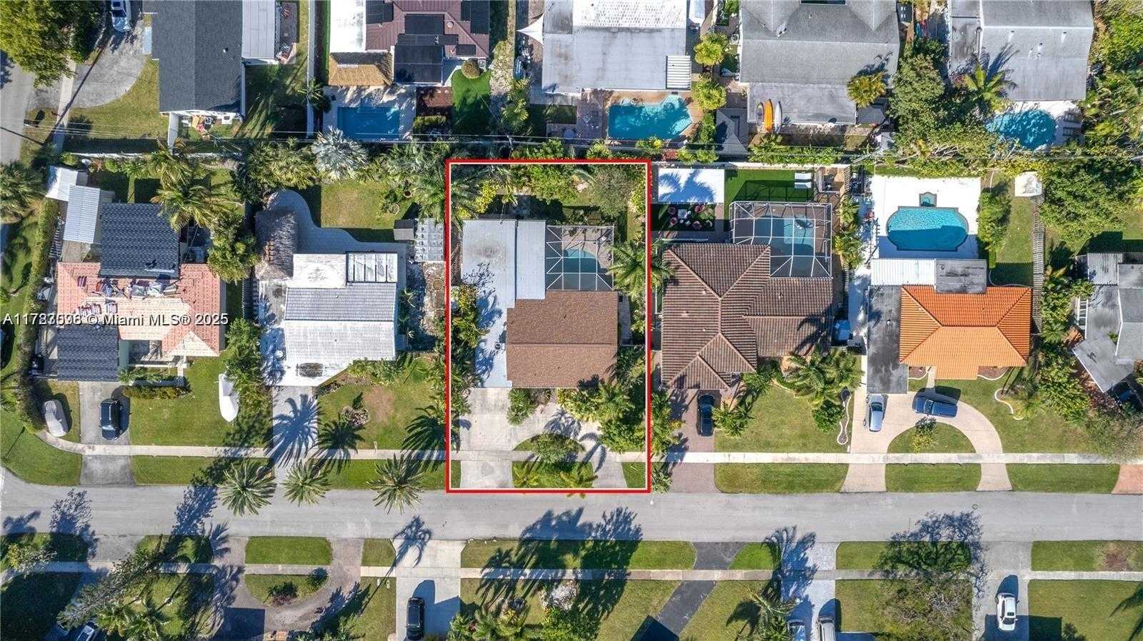 Small Image of 809 SOUTH EAST 14TH DR, Deerfield Beach Number 9