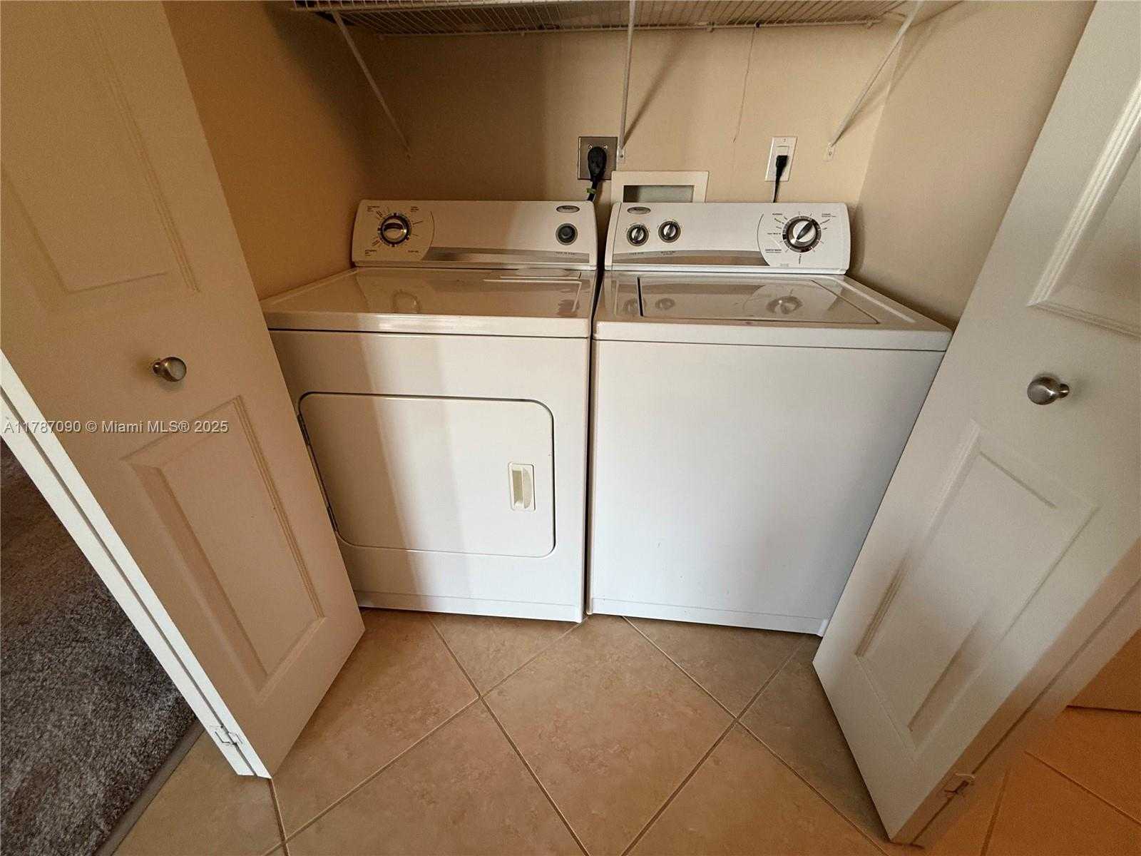 Small Image of 3001 NORTH EAST 185TH ST #616, Aventura Number 34