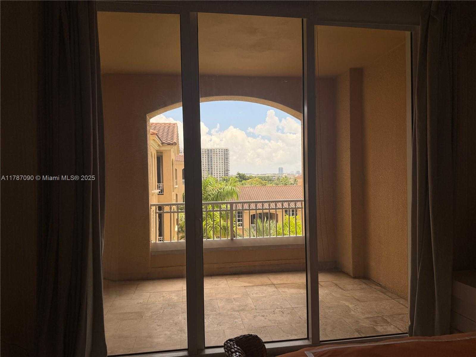 Small Image of 3001 NORTH EAST 185TH ST #616, Aventura Number 43