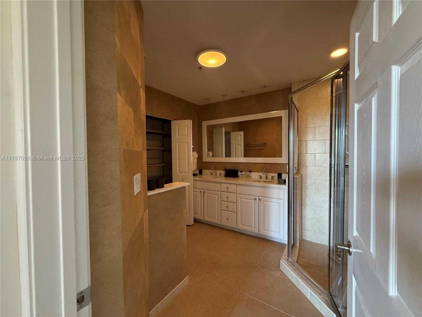 Small Image of 3001 NORTH EAST 185TH ST #616, Aventura Number 47