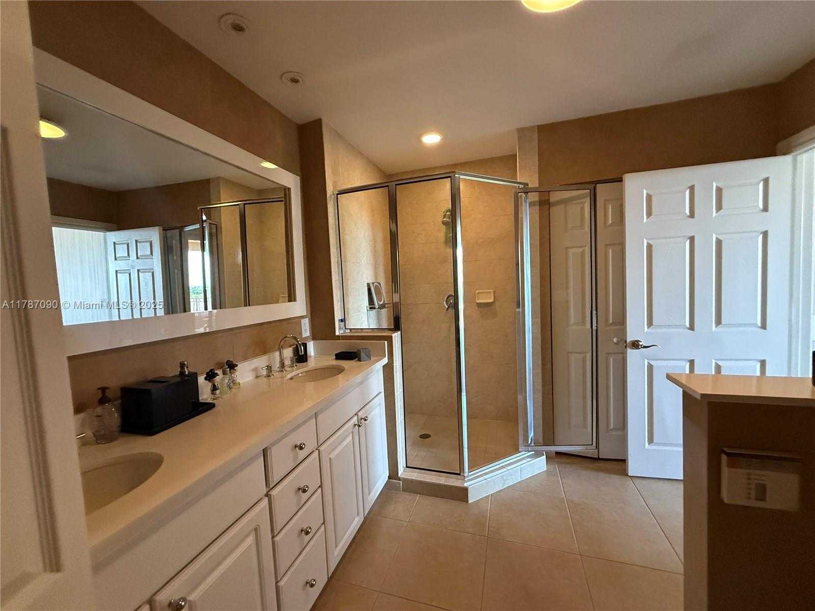 Small Image of 3001 NORTH EAST 185TH ST #616, Aventura Number 48