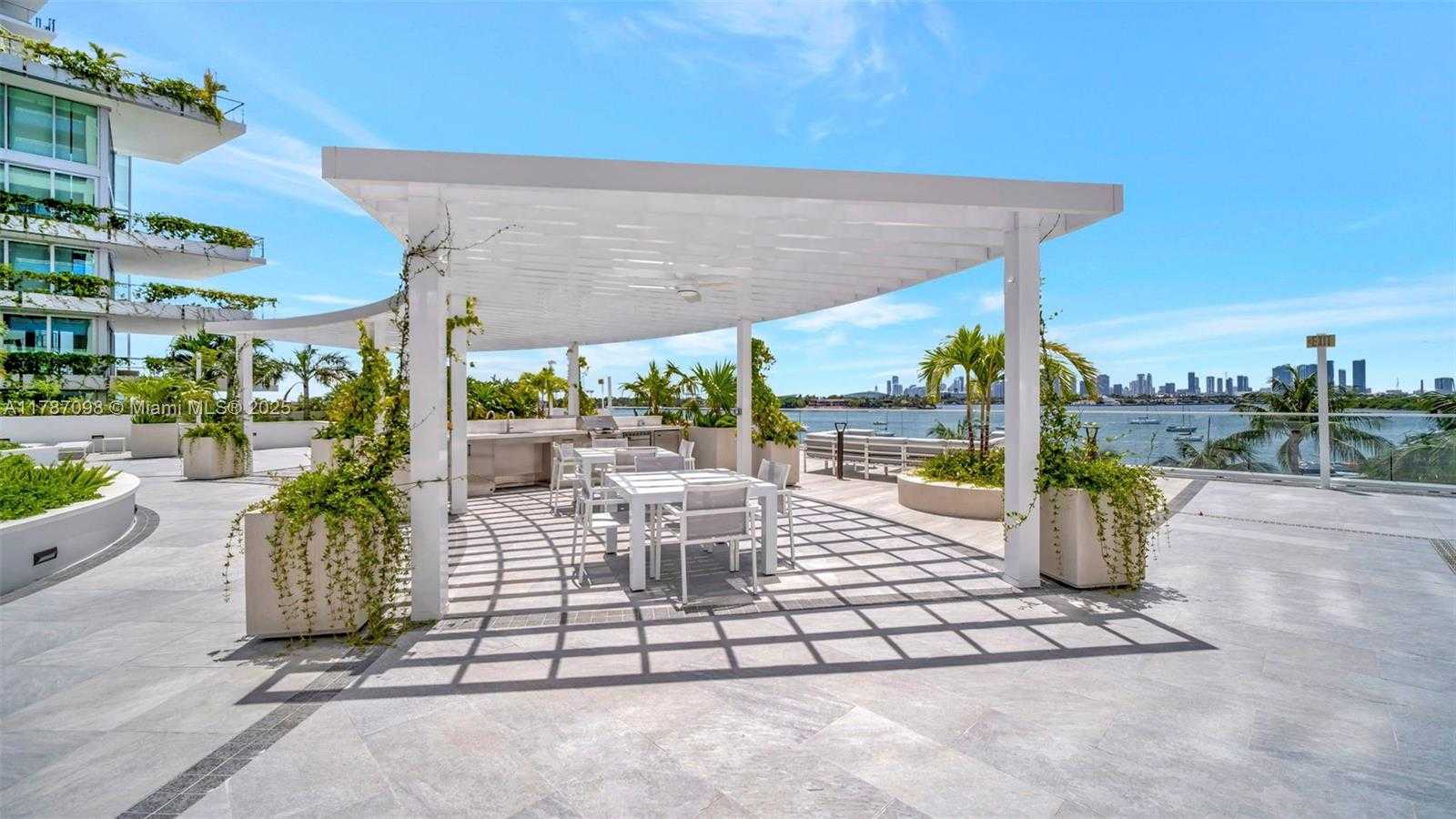 Small Image of 1330 WEST AVE #909, Miami Beach Number 23