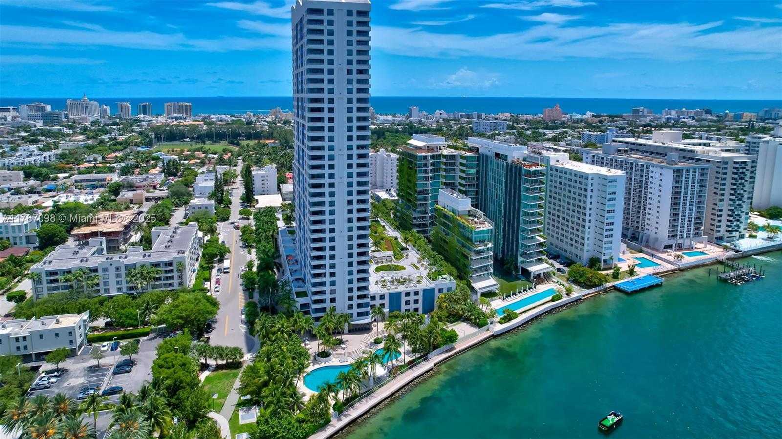 Small Image of 1330 WEST AVE #909, Miami Beach Number 26