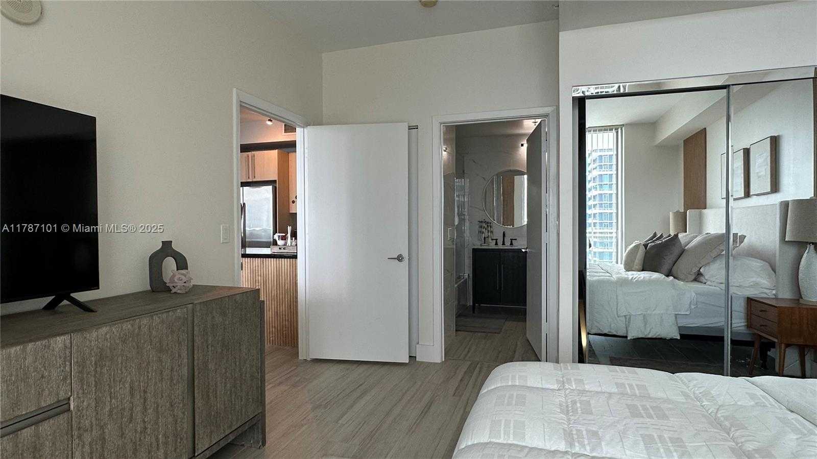 Small Image of 79 SOUTH WEST 12TH ST #3603-S, Miami Number 31