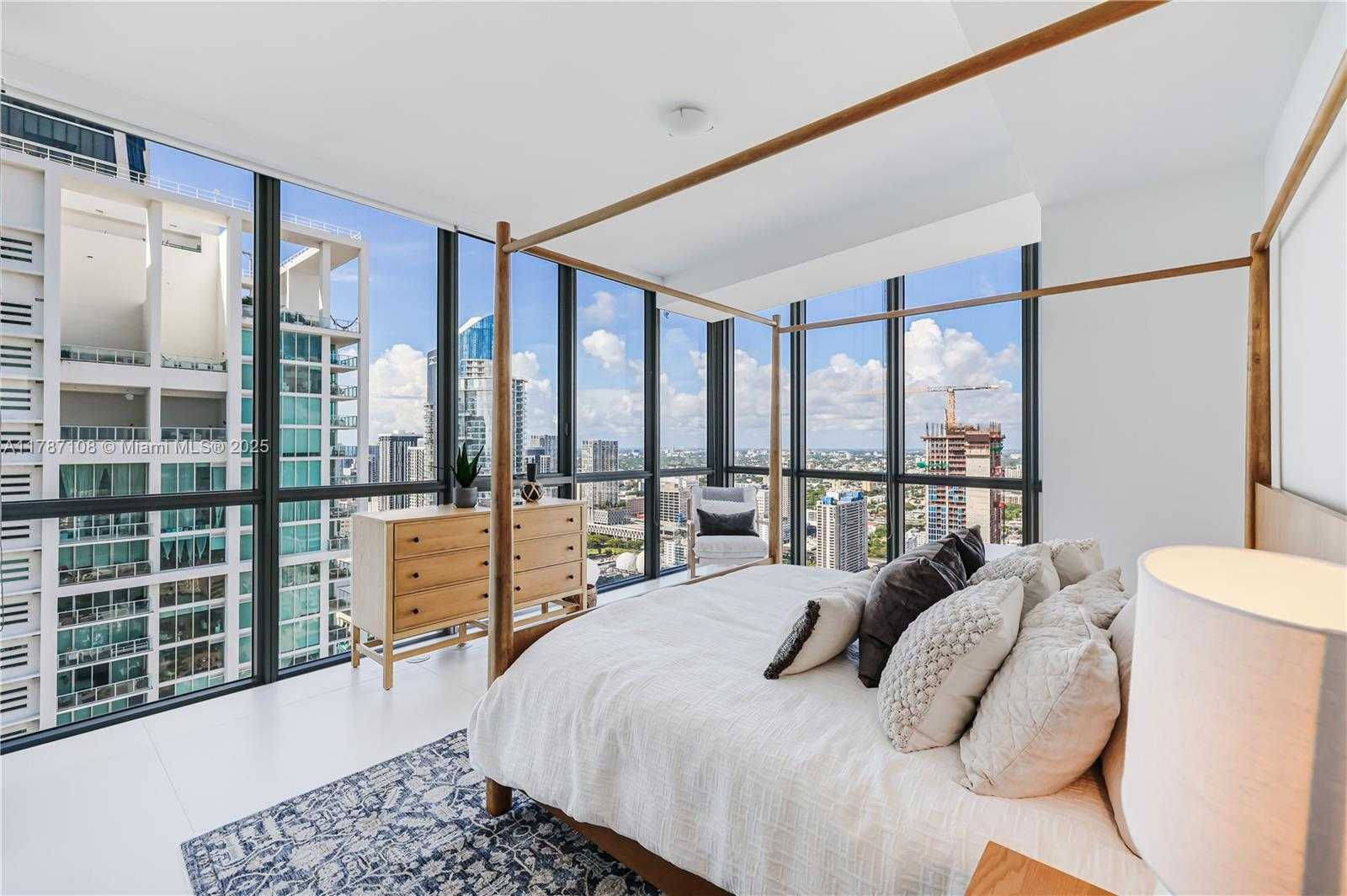 Small Image of 1100 BISCAYNE BLVD #4508, Miami Number 11