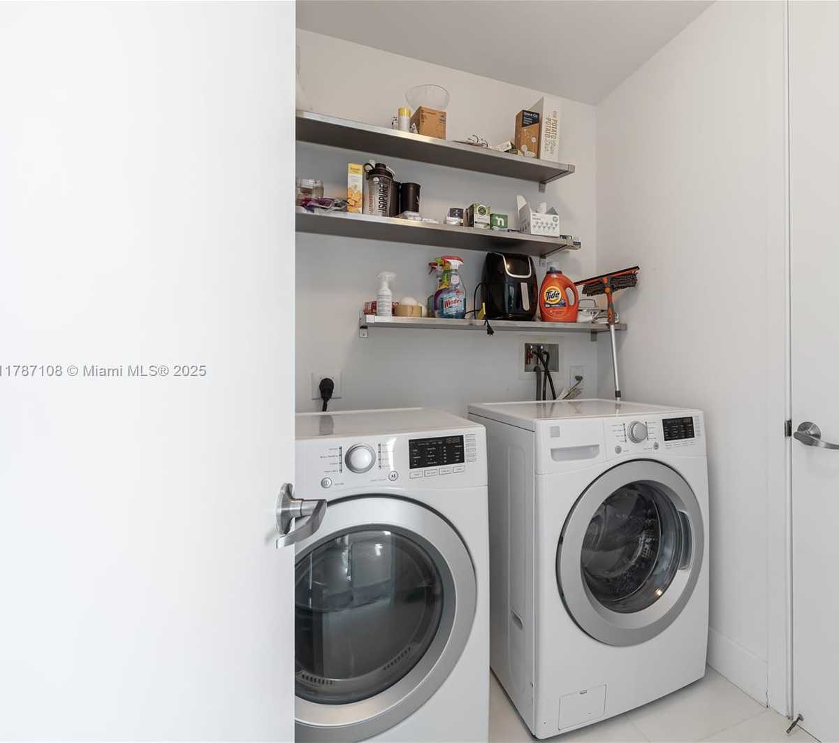 Small Image of 1100 BISCAYNE BLVD #4508, Miami Number 19