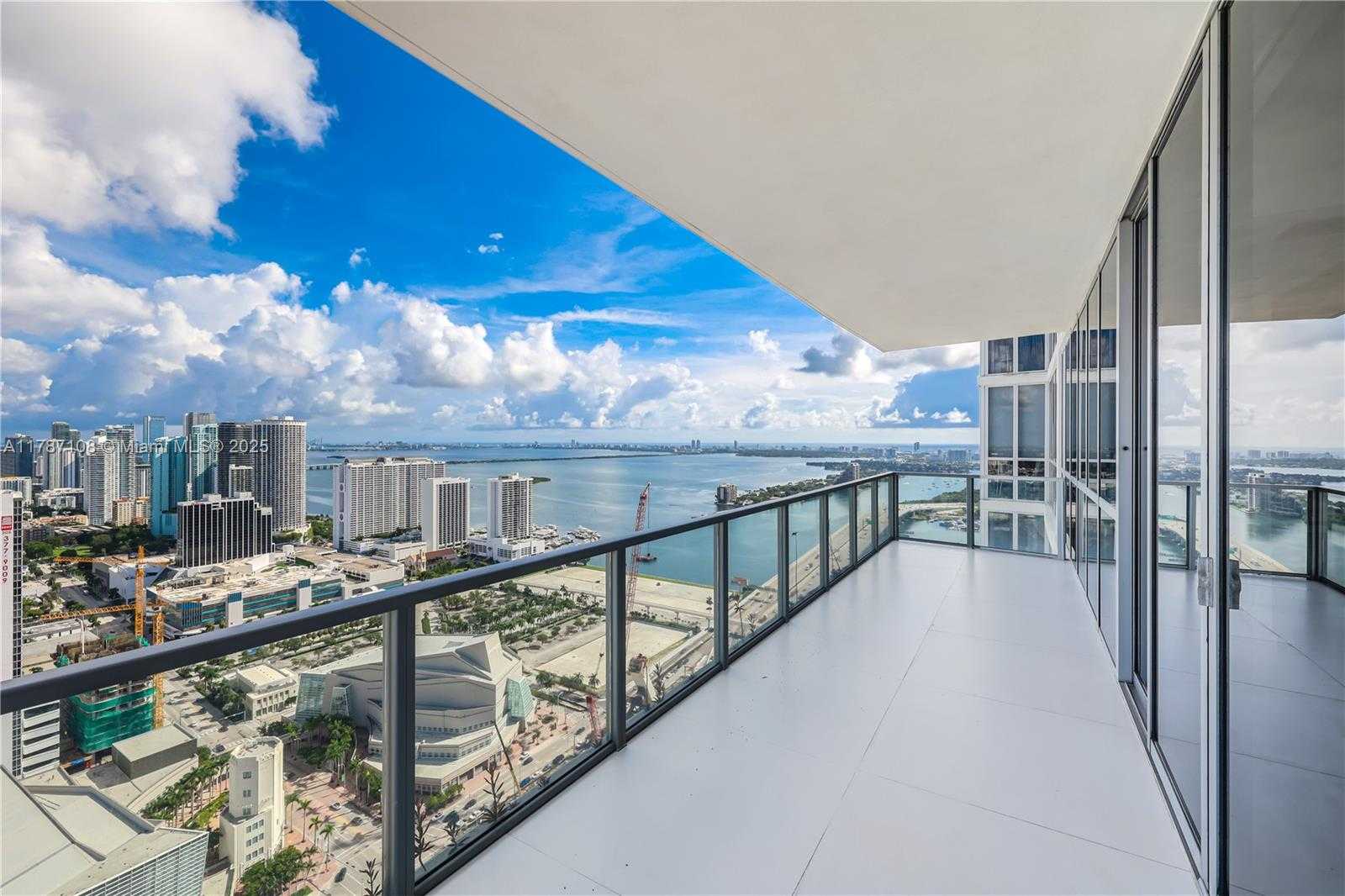 Small Image of 1100 BISCAYNE BLVD #4508, Miami Number 20