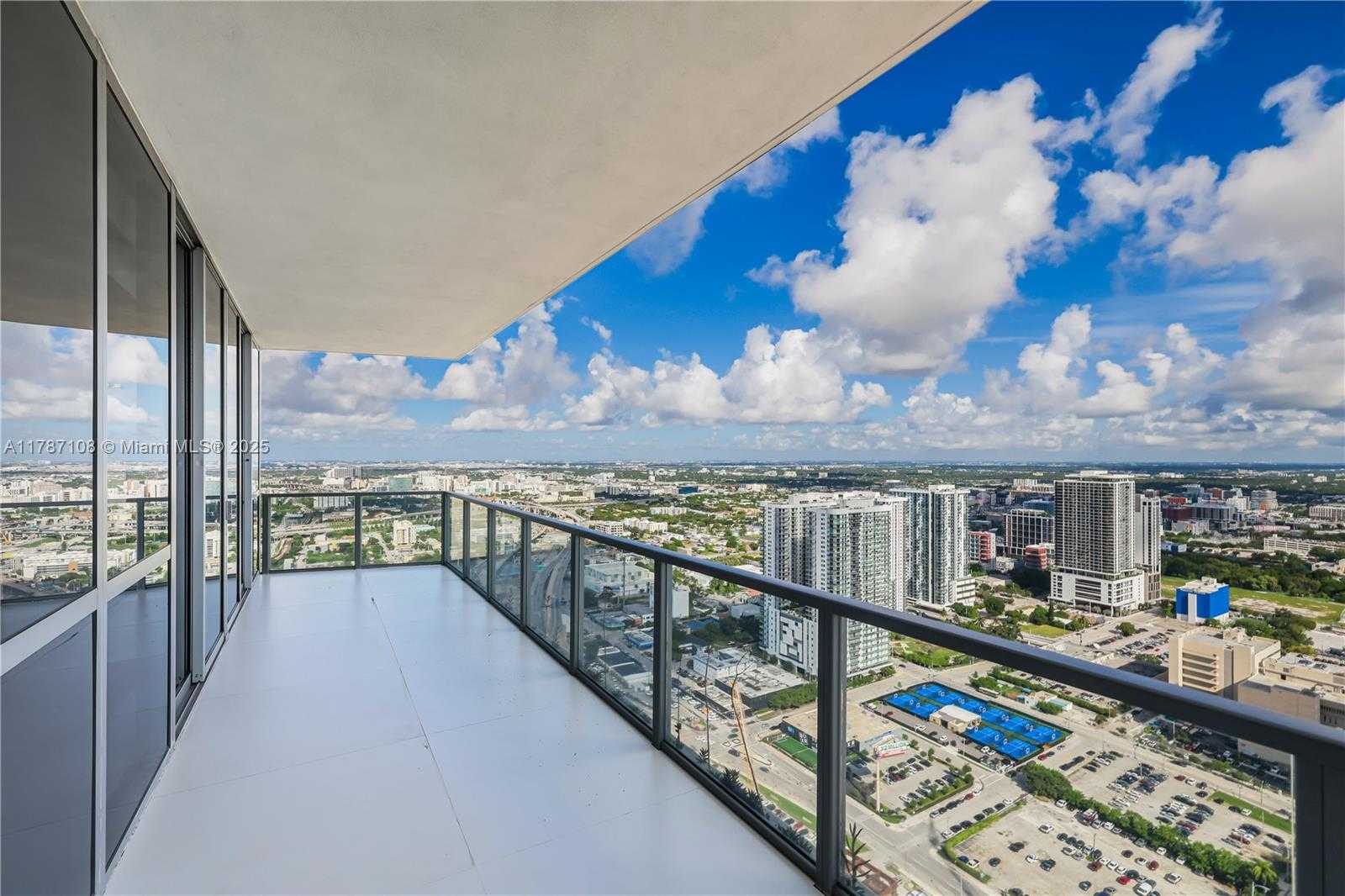 Small Image of 1100 BISCAYNE BLVD #4508, Miami Number 21
