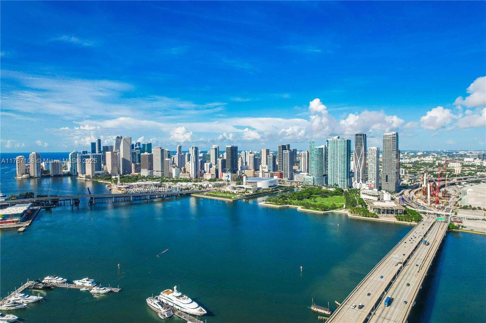 Small Image of 1100 BISCAYNE BLVD #4508, Miami Number 24