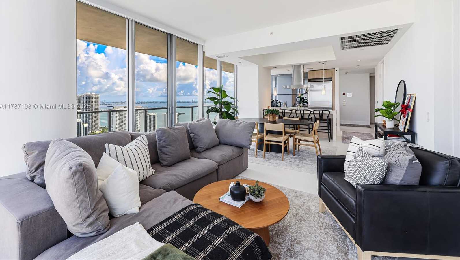 Small Image of 1100 BISCAYNE BLVD #4508, Miami Number 4
