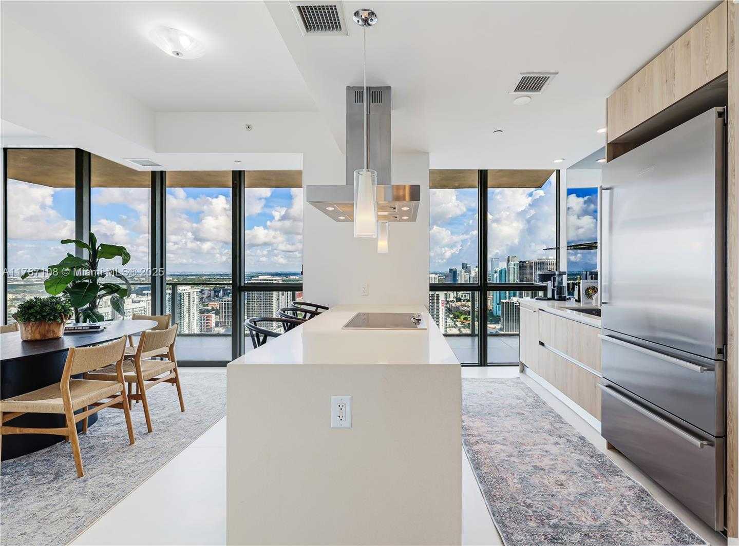 Small Image of 1100 BISCAYNE BLVD #4508, Miami Number 7