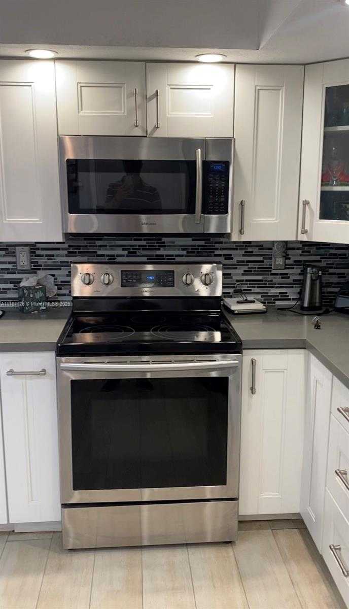 Small Image of 1600 SOUTH OCEAN DR #5A, Hollywood Number 21