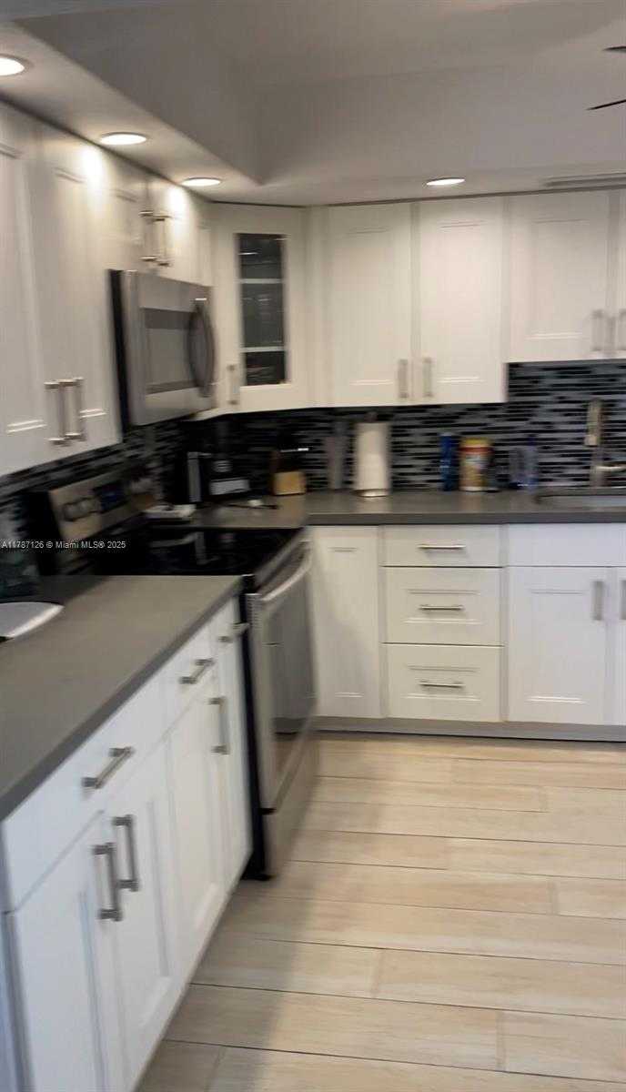Small Image of 1600 SOUTH OCEAN DR #5A, Hollywood Number 25