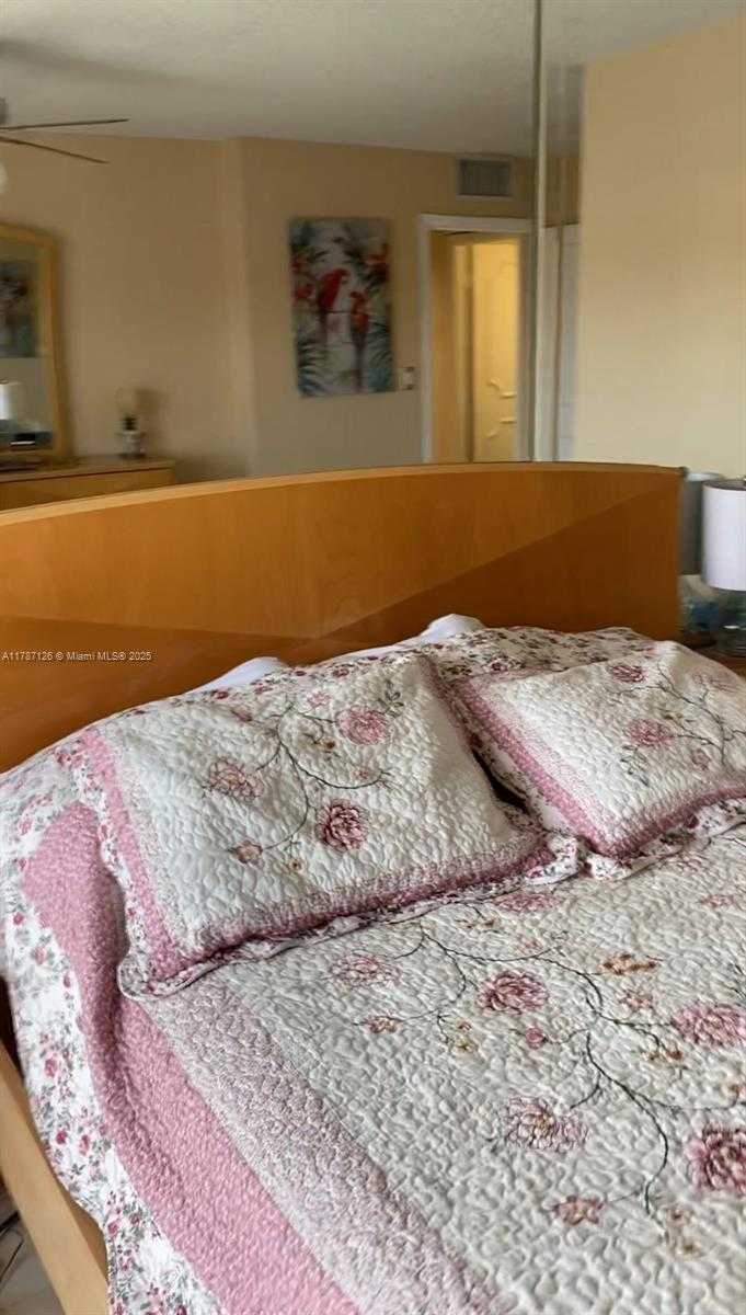 Small Image of 1600 SOUTH OCEAN DR #5A, Hollywood Number 9