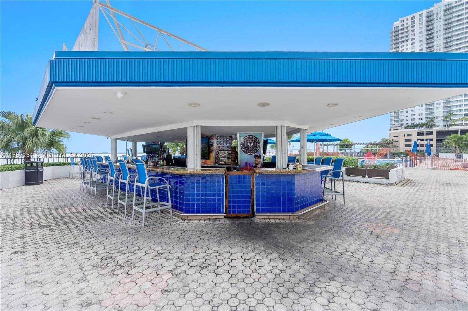 Small Image of 801 BRICKELL BAY DR #1163, Miami Number 43