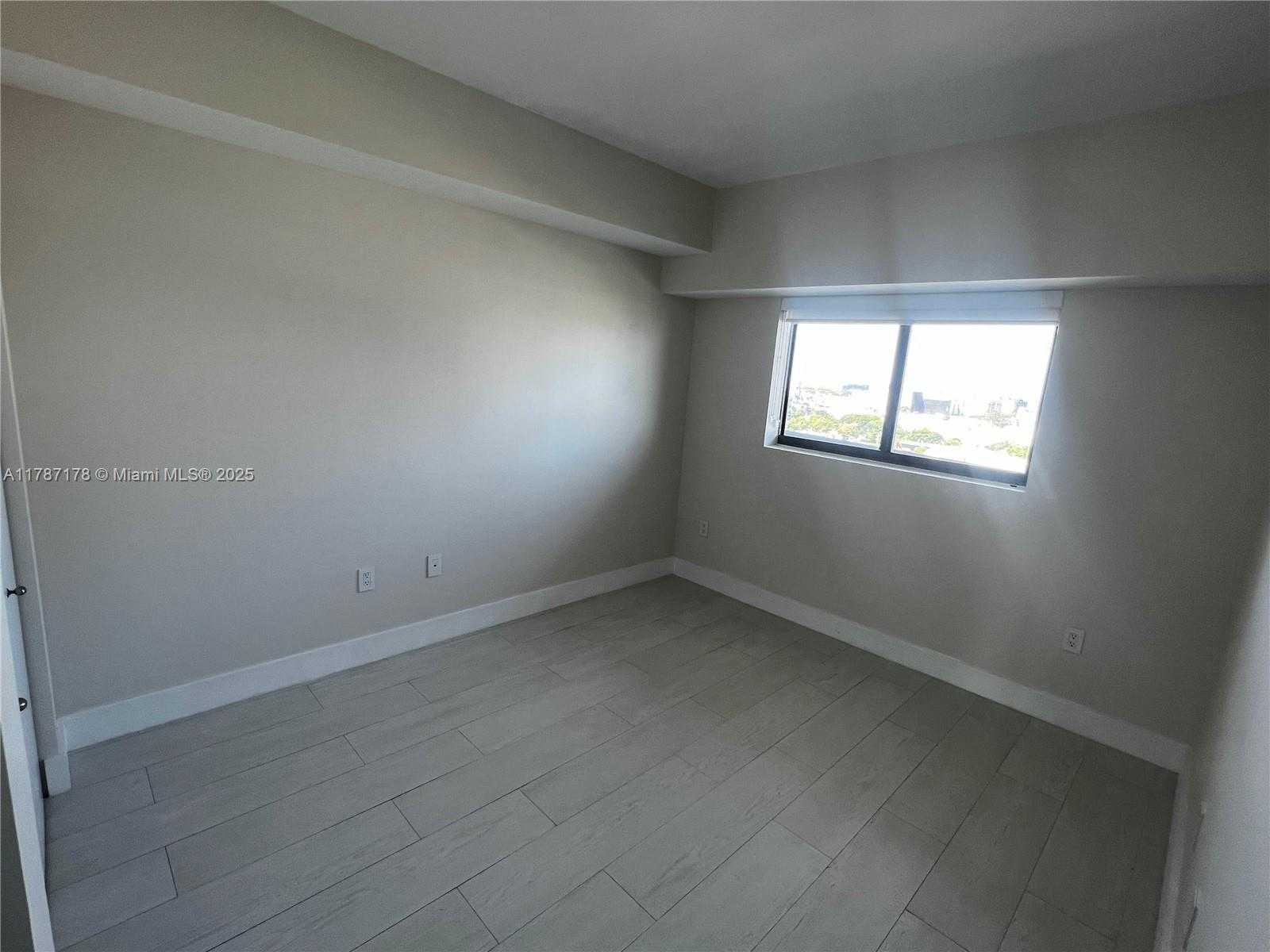 Small Image of 460 NORTH EAST 28TH ST #1606, Miami Number 10
