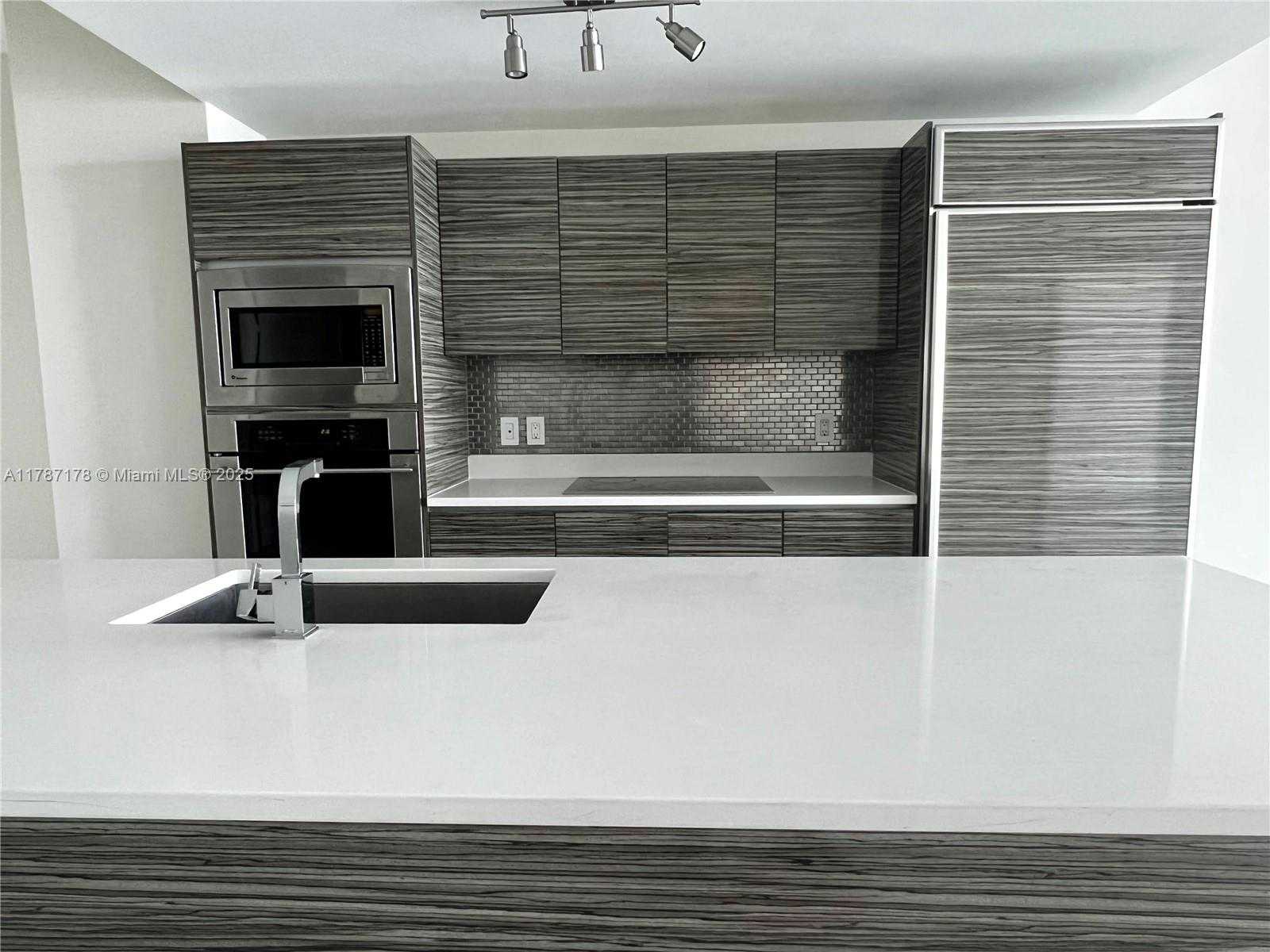Small Image of 460 NORTH EAST 28TH ST #1606, Miami Number 5