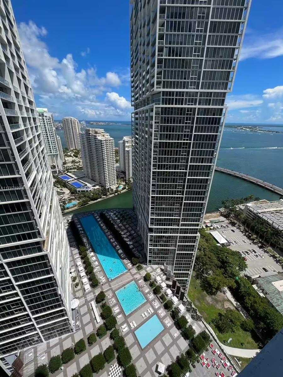 Small Image of 485 BRICKELL AVE #3911, Miami Number 20
