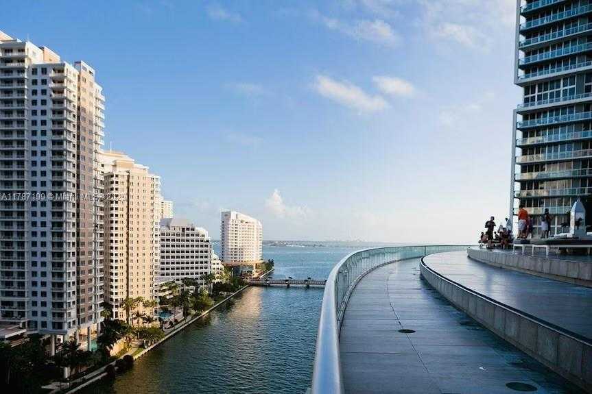 Small Image of 485 BRICKELL AVE #3911, Miami Number 22