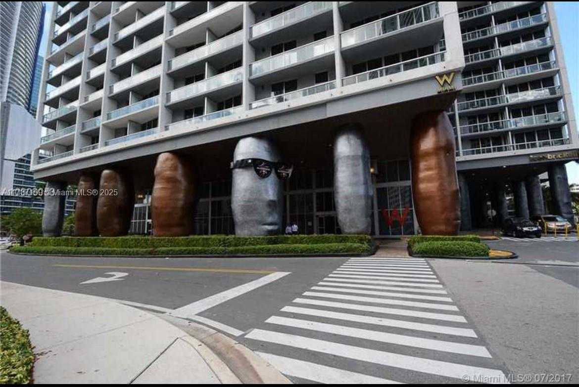 Small Image of 485 BRICKELL AVE #3911, Miami Number 38