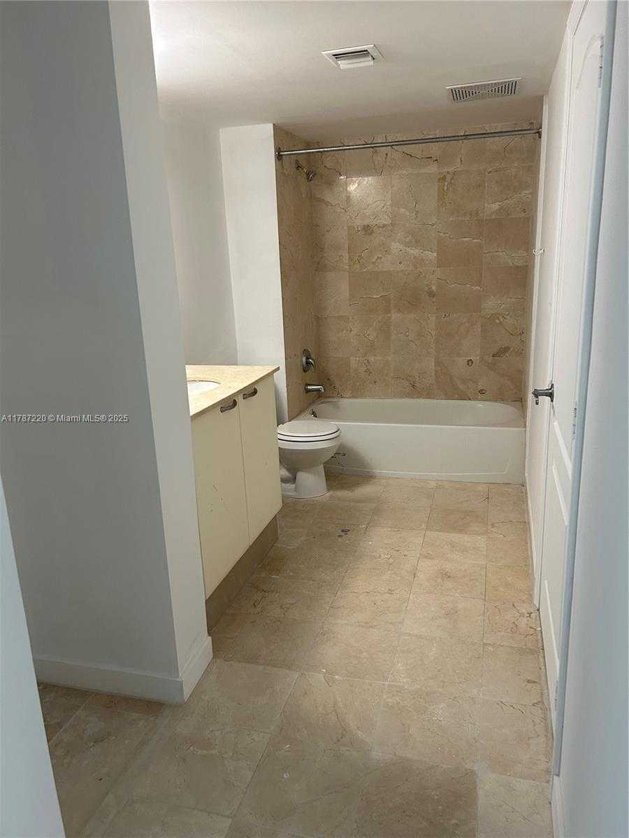 Small Image of 2101 BRICKELL AVE #502, Miami Number 14