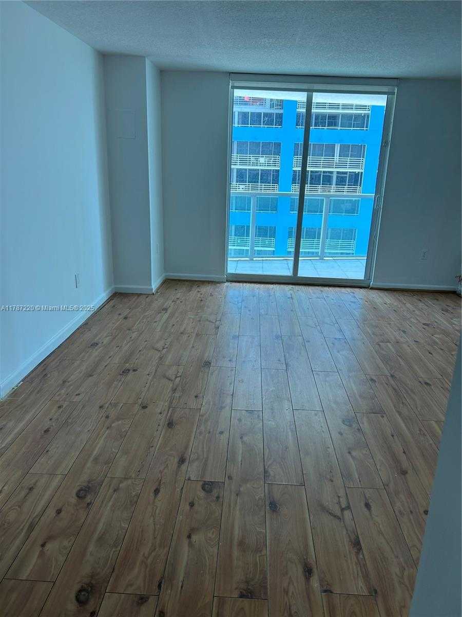 Small Image of 2101 BRICKELL AVE #502, Miami Number 16