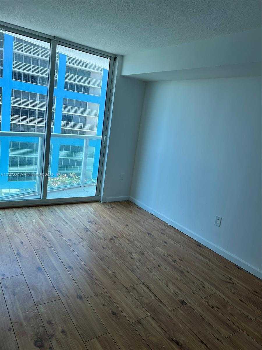 Small Image of 2101 BRICKELL AVE #502, Miami Number 18