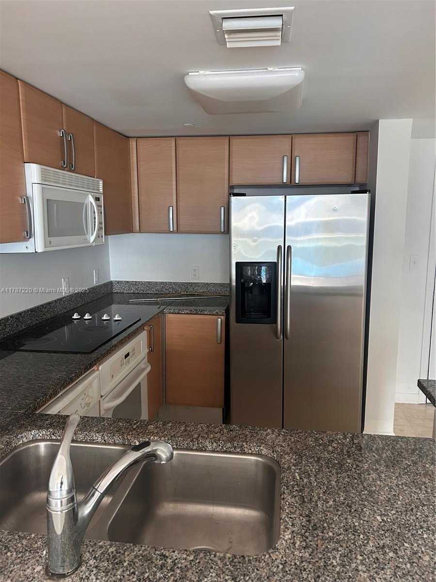 Small Image of 2101 BRICKELL AVE #502, Miami Number 27