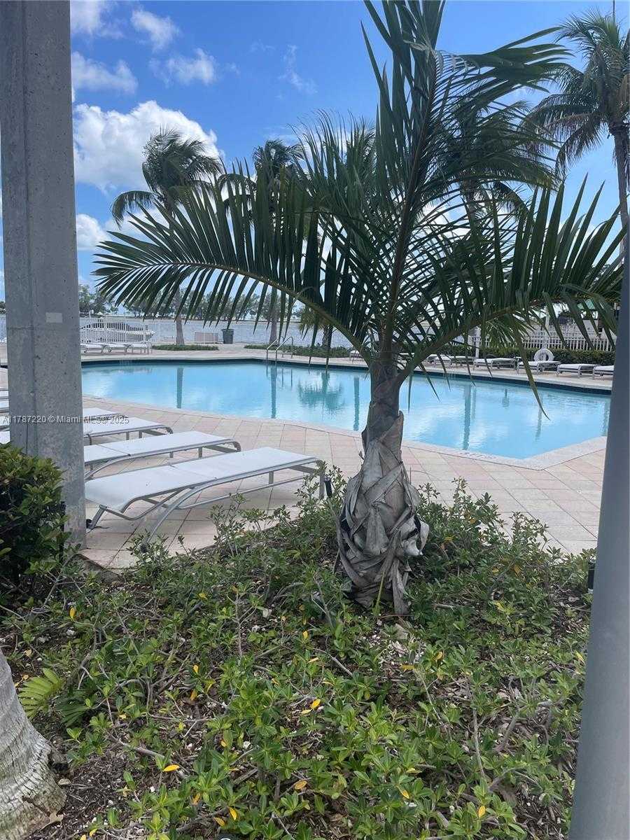 Small Image of 2101 BRICKELL AVE #502, Miami Number 28