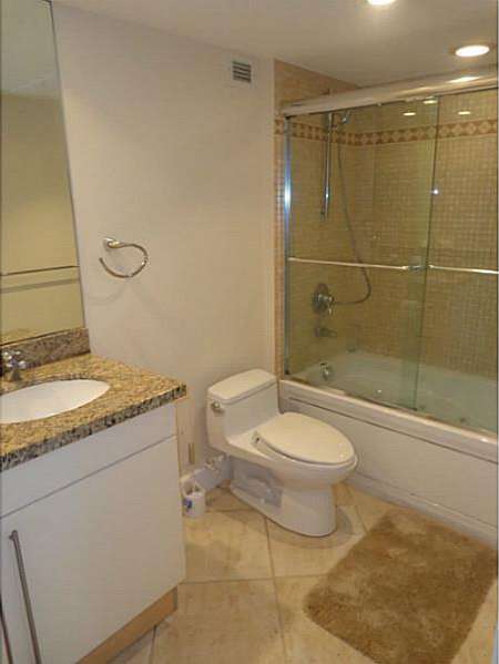 Small Image of 2301 COLLINS AV #1221 (Available Mid-May), Miami Beach Number 21