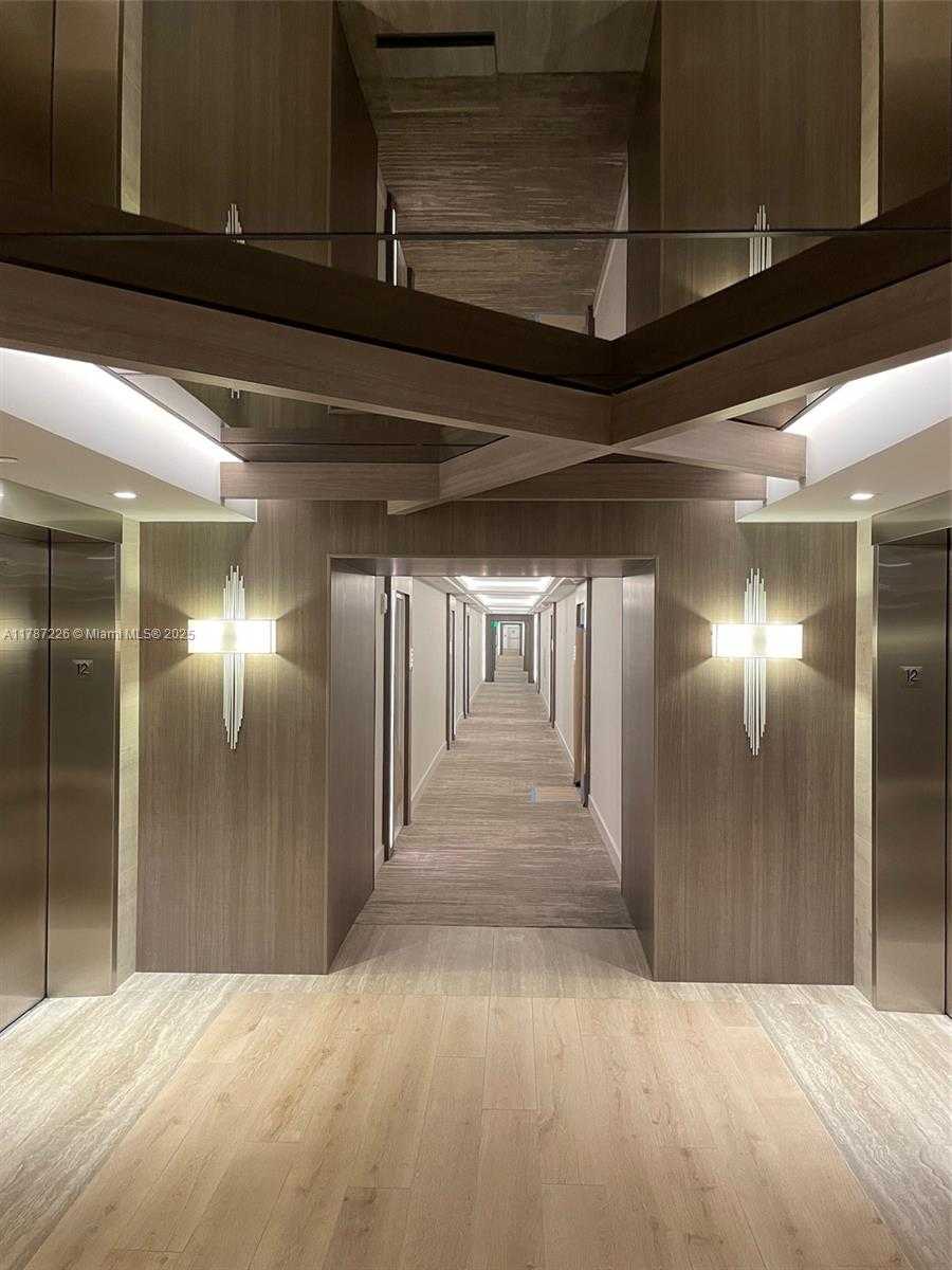 Small Image of 2301 COLLINS AV #1221 (Available Mid-May), Miami Beach Number 24