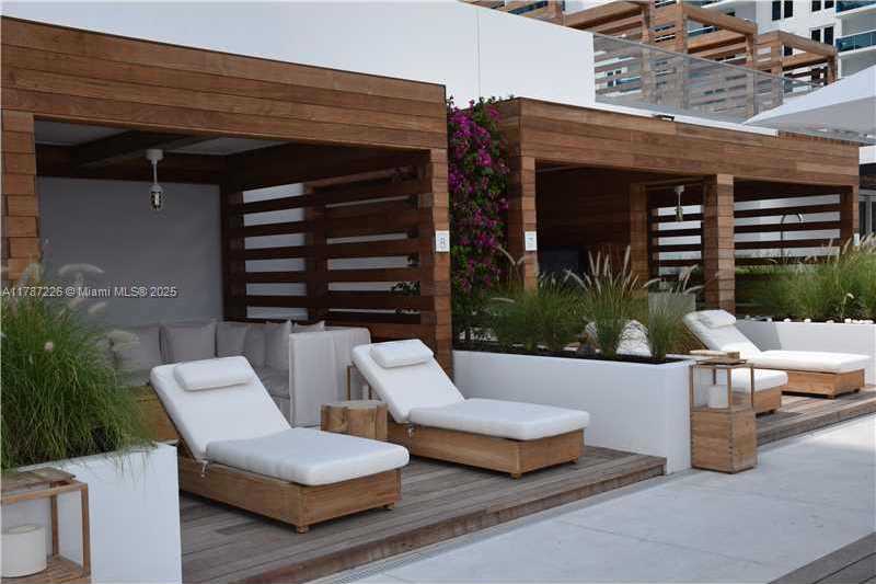 Small Image of 2301 COLLINS AV #1221 (Available Mid-May), Miami Beach Number 32