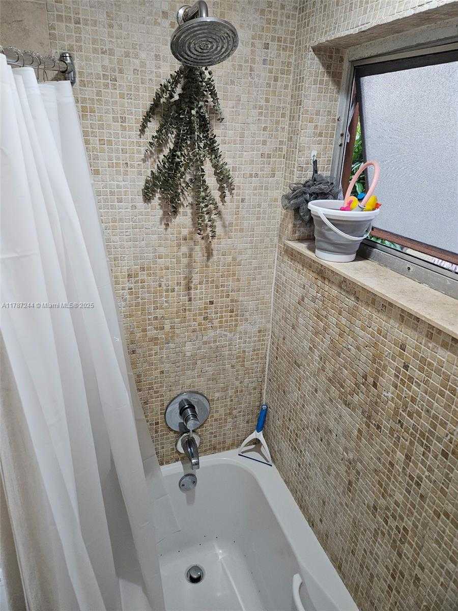 Small Image of 9483 SOUTH WEST 76TH ST #N8, Miami Number 4