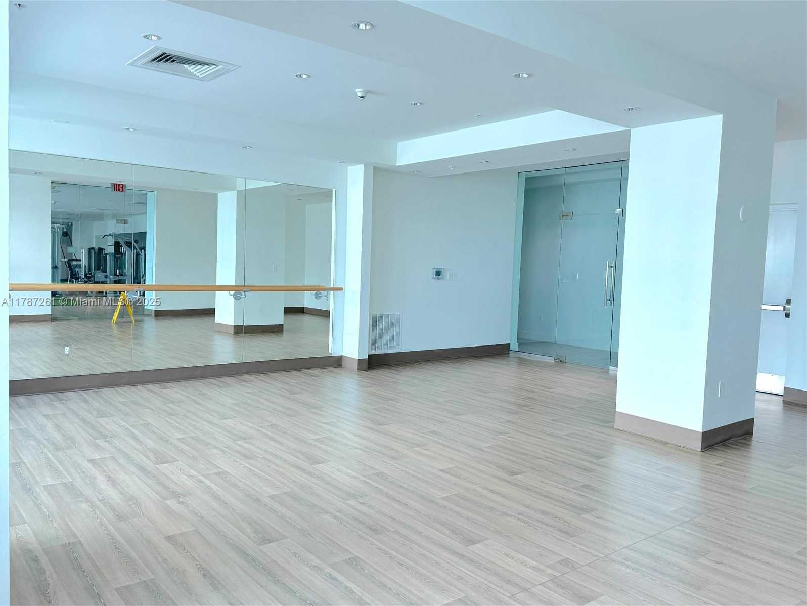 Small Image of 3301 NORTH EAST 1ST AVE #H3001, Miami Number 14