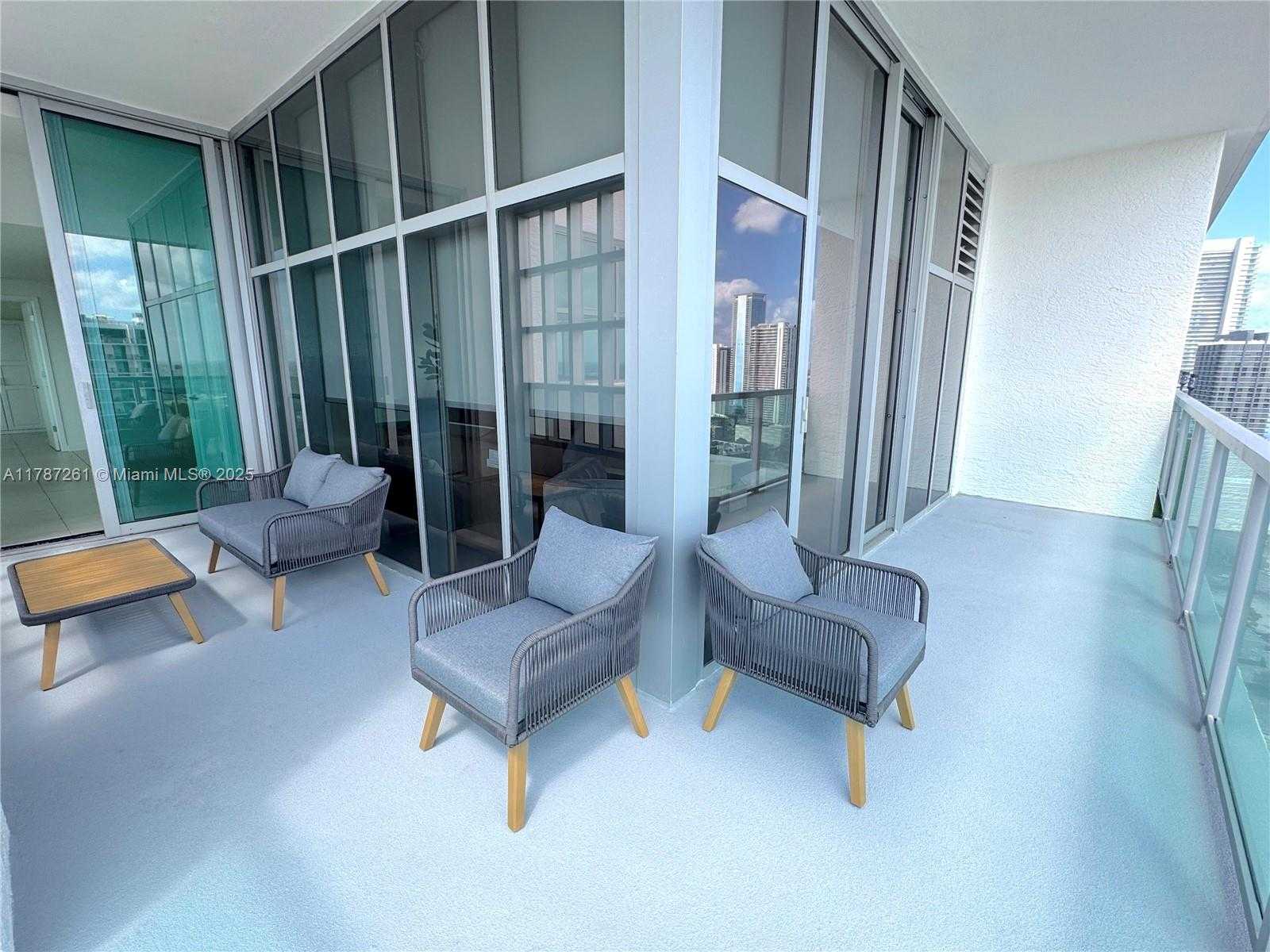 Small Image of 3301 NORTH EAST 1ST AVE #H3001, Miami Number 42