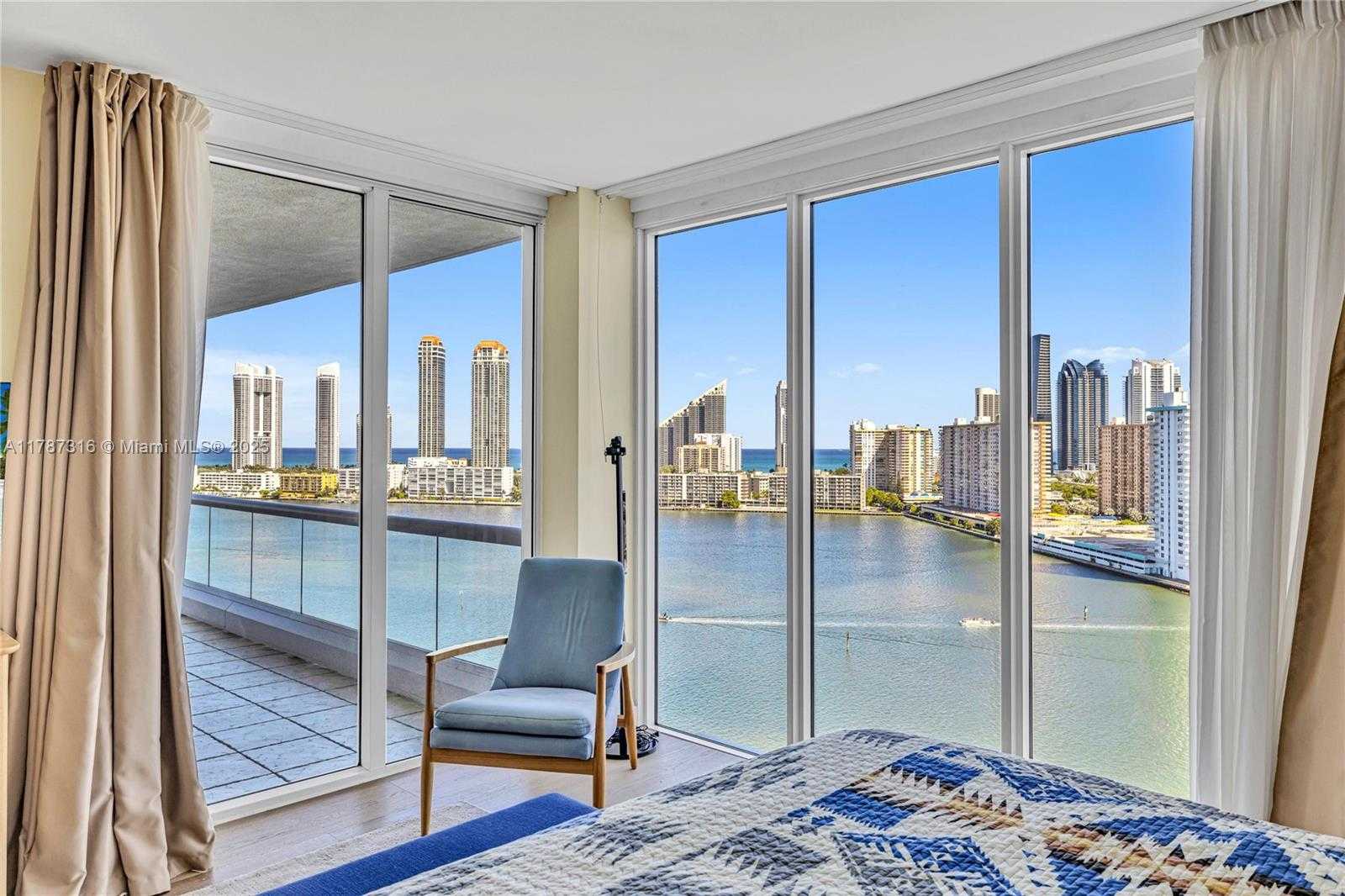 Small Image of 2600 ISLAND BLVD #1704, Aventura Number 23
