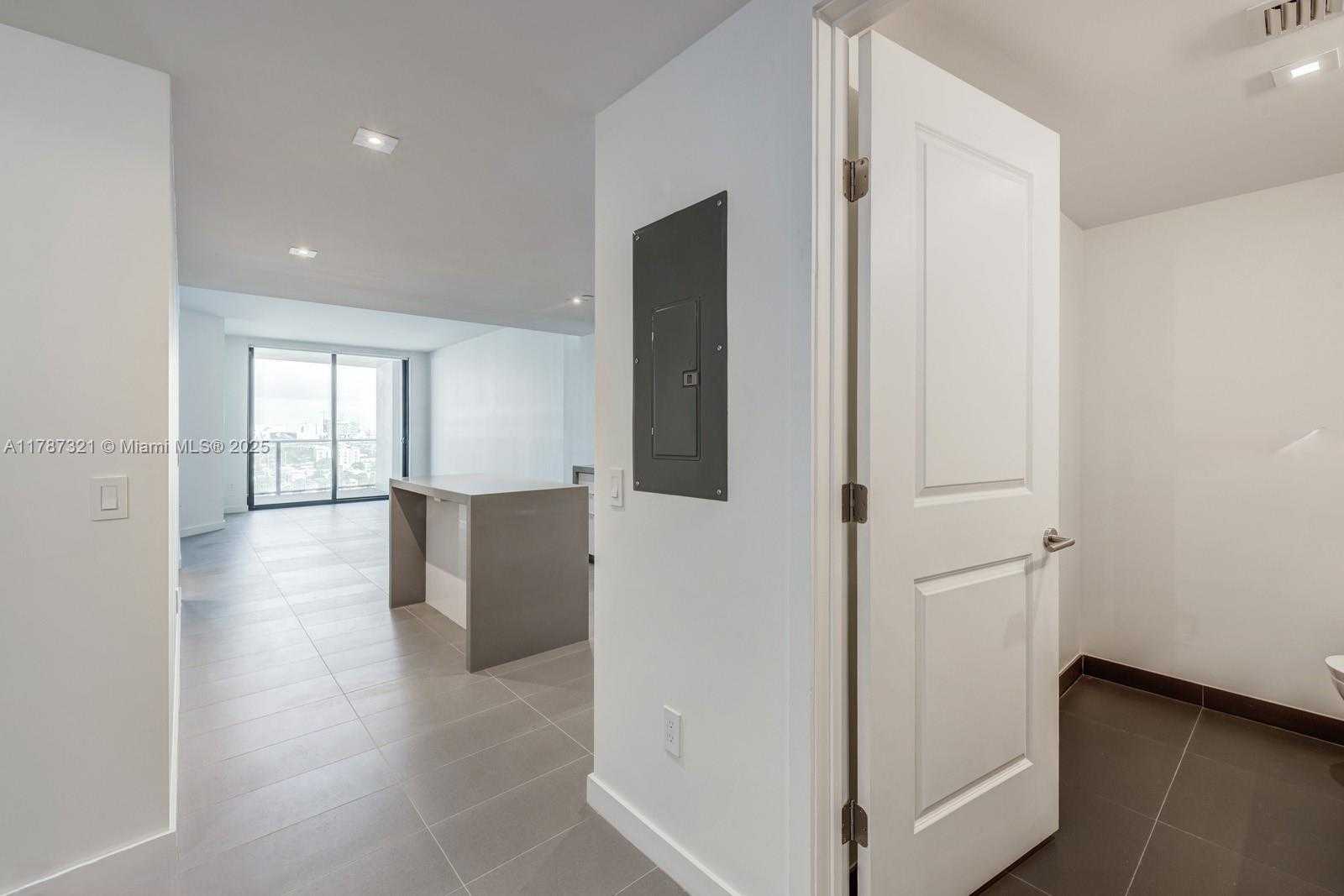 Small Image of 1600 NORTH EAST 1ST AVE #1401, Miami Number 14