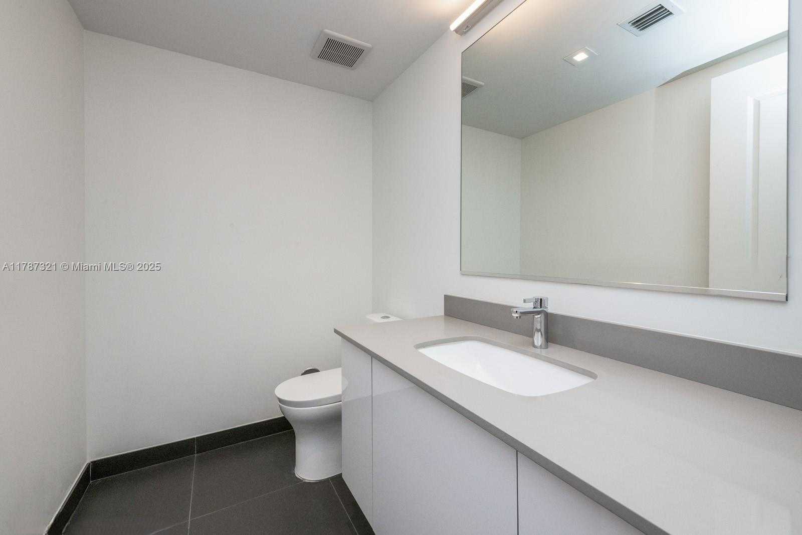 Small Image of 1600 NORTH EAST 1ST AVE #1401, Miami Number 16