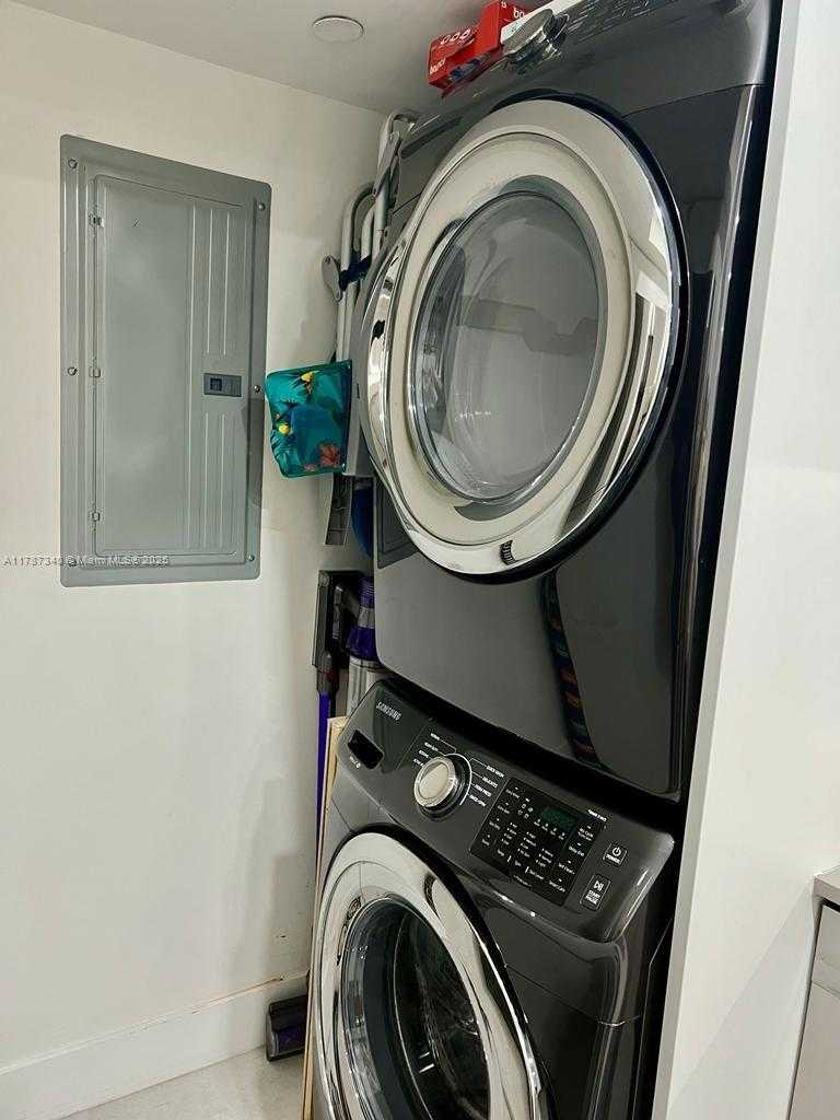 Small Image of 6917 COLLINS AVE #704, Miami Beach Number 11