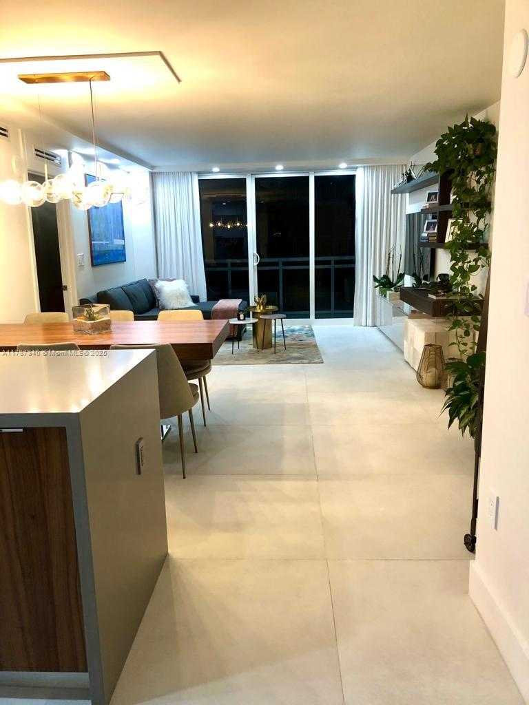 Small Image of 6917 COLLINS AVE #704, Miami Beach Number 18