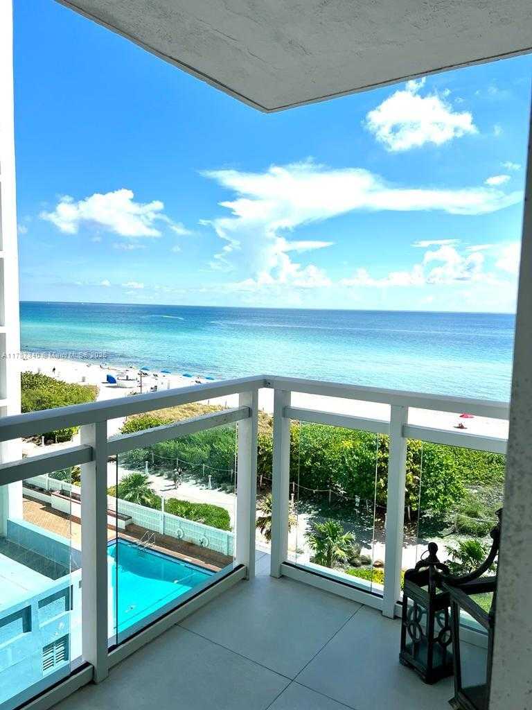 Small Image of 6917 COLLINS AVE #704, Miami Beach Number 2