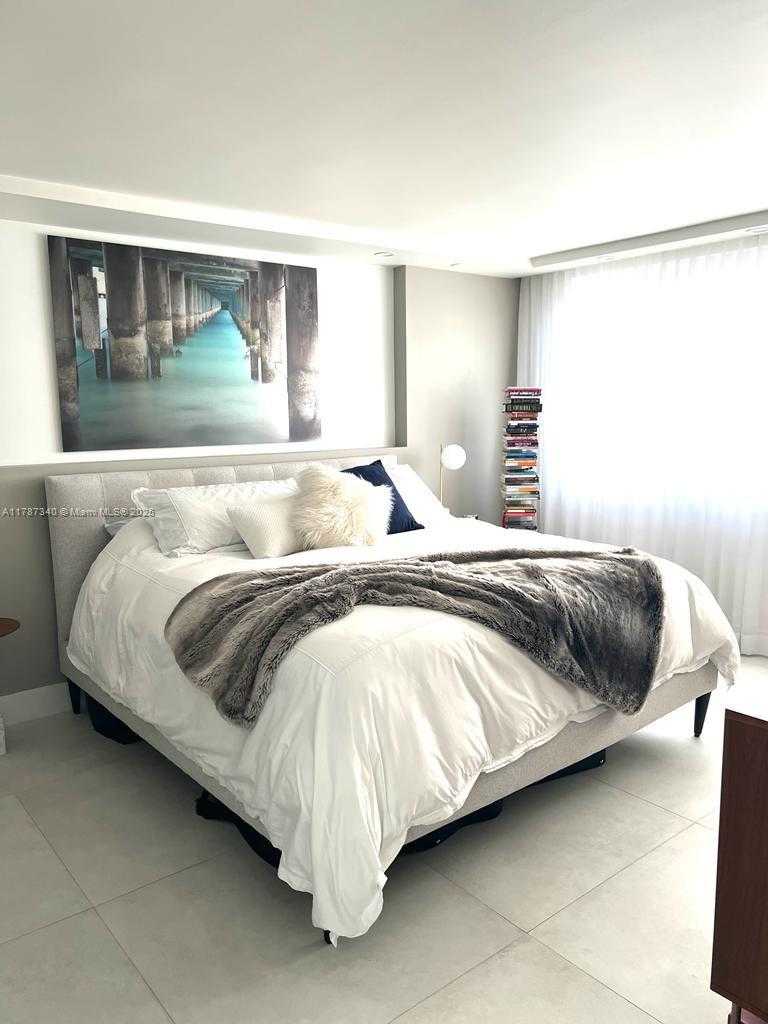 Small Image of 6917 COLLINS AVE #704, Miami Beach Number 20